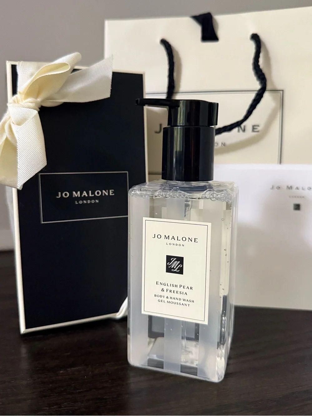 Jo Malone London English Pear & Freesia Body & Hand Wash 8.5 oz New in Box